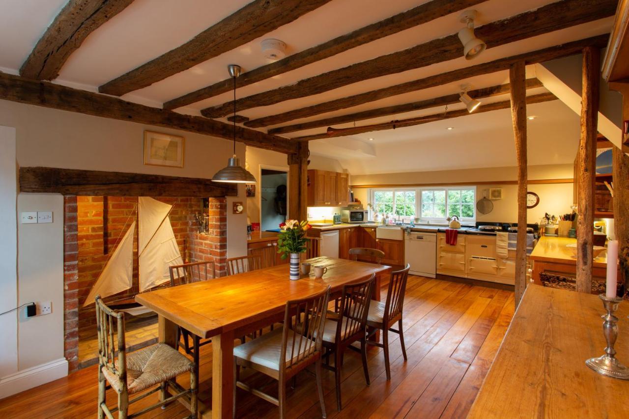 Pounce Hall -Stunning Historic Home In Rural Essex Saffron Walden Eksteriør bilde