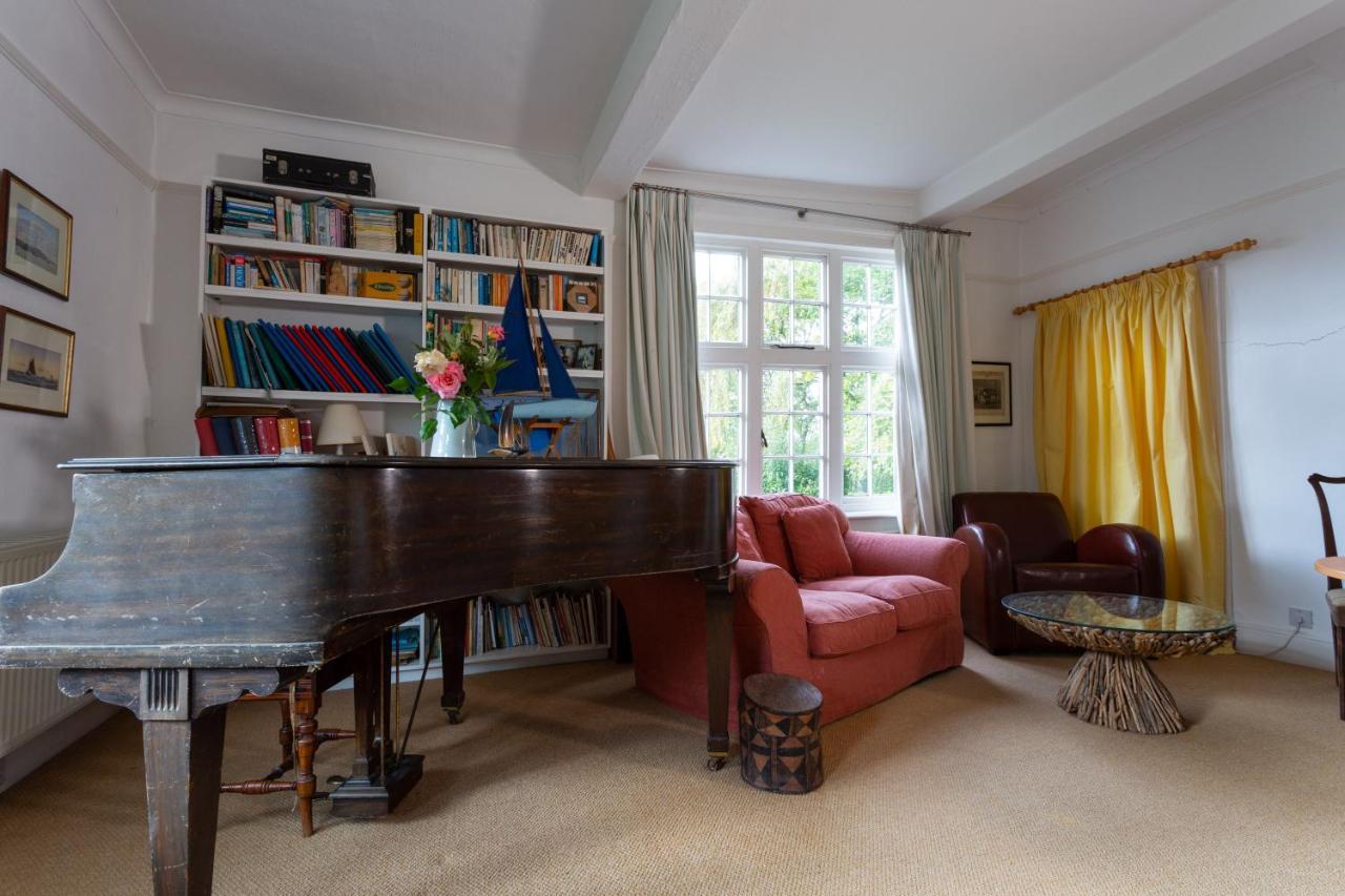 Pounce Hall -Stunning Historic Home In Rural Essex Saffron Walden Eksteriør bilde