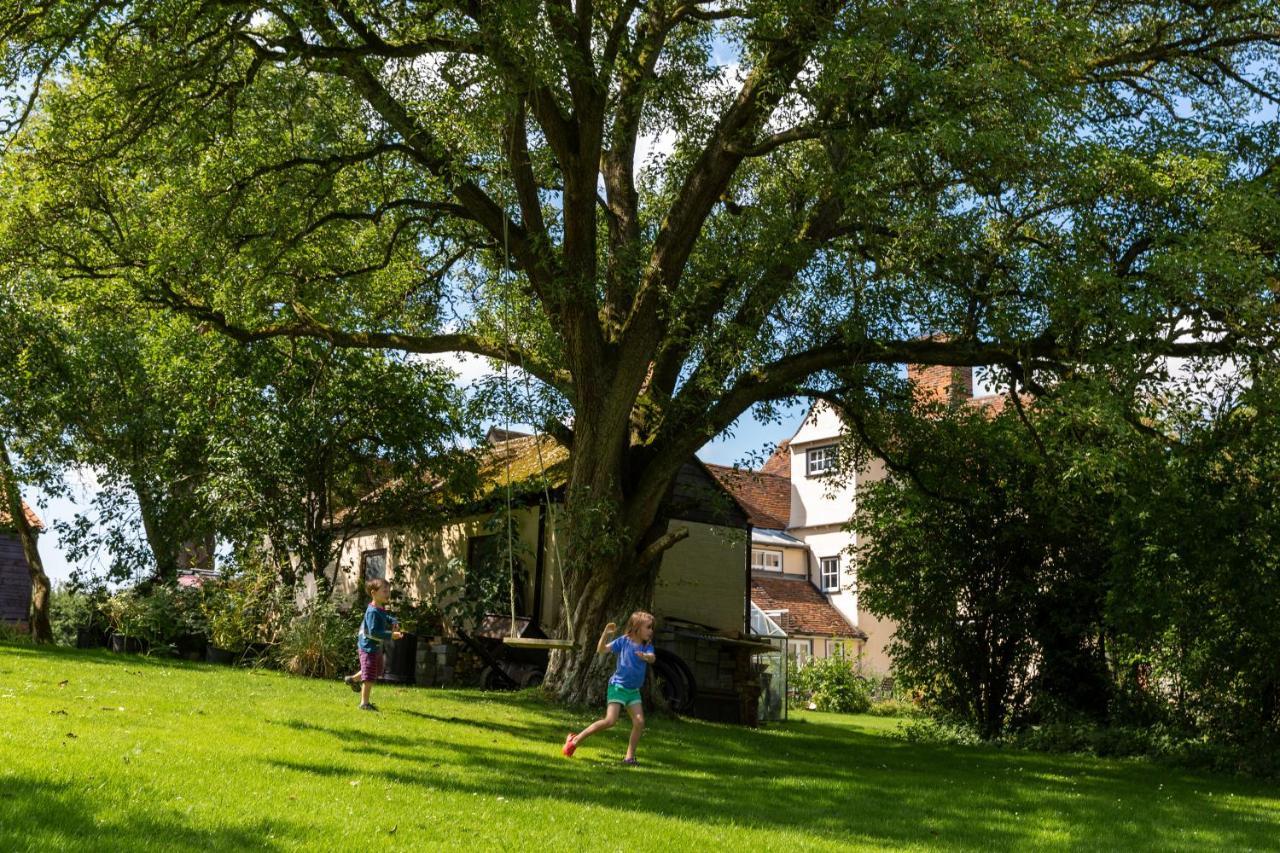 Pounce Hall -Stunning Historic Home In Rural Essex Saffron Walden Eksteriør bilde