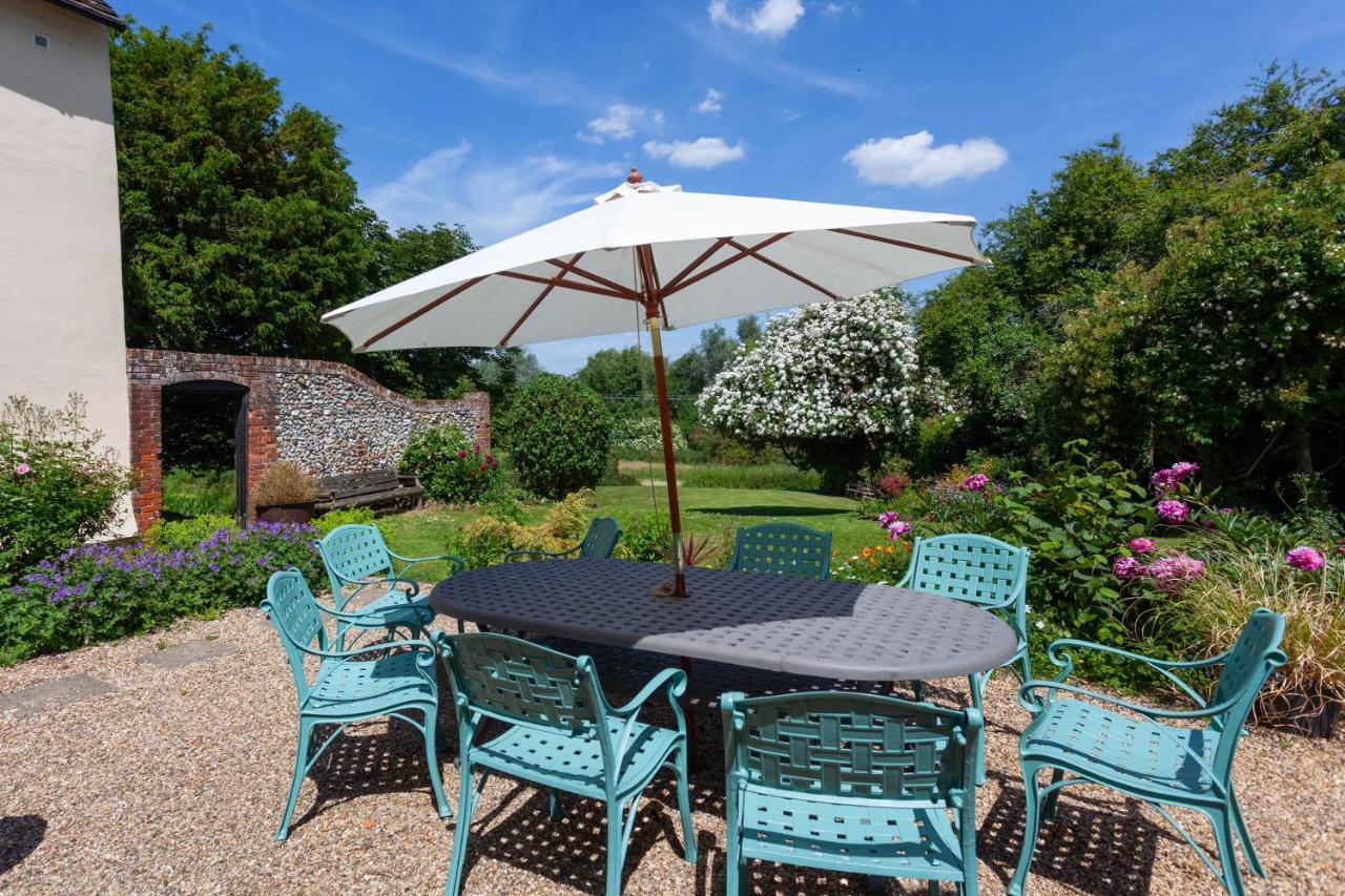Pounce Hall -Stunning Historic Home In Rural Essex Saffron Walden Eksteriør bilde