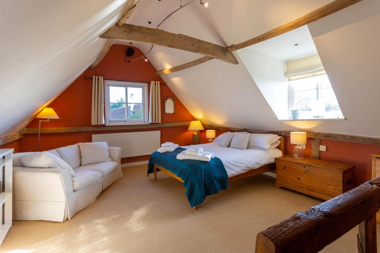 Pounce Hall -Stunning Historic Home In Rural Essex Saffron Walden Eksteriør bilde